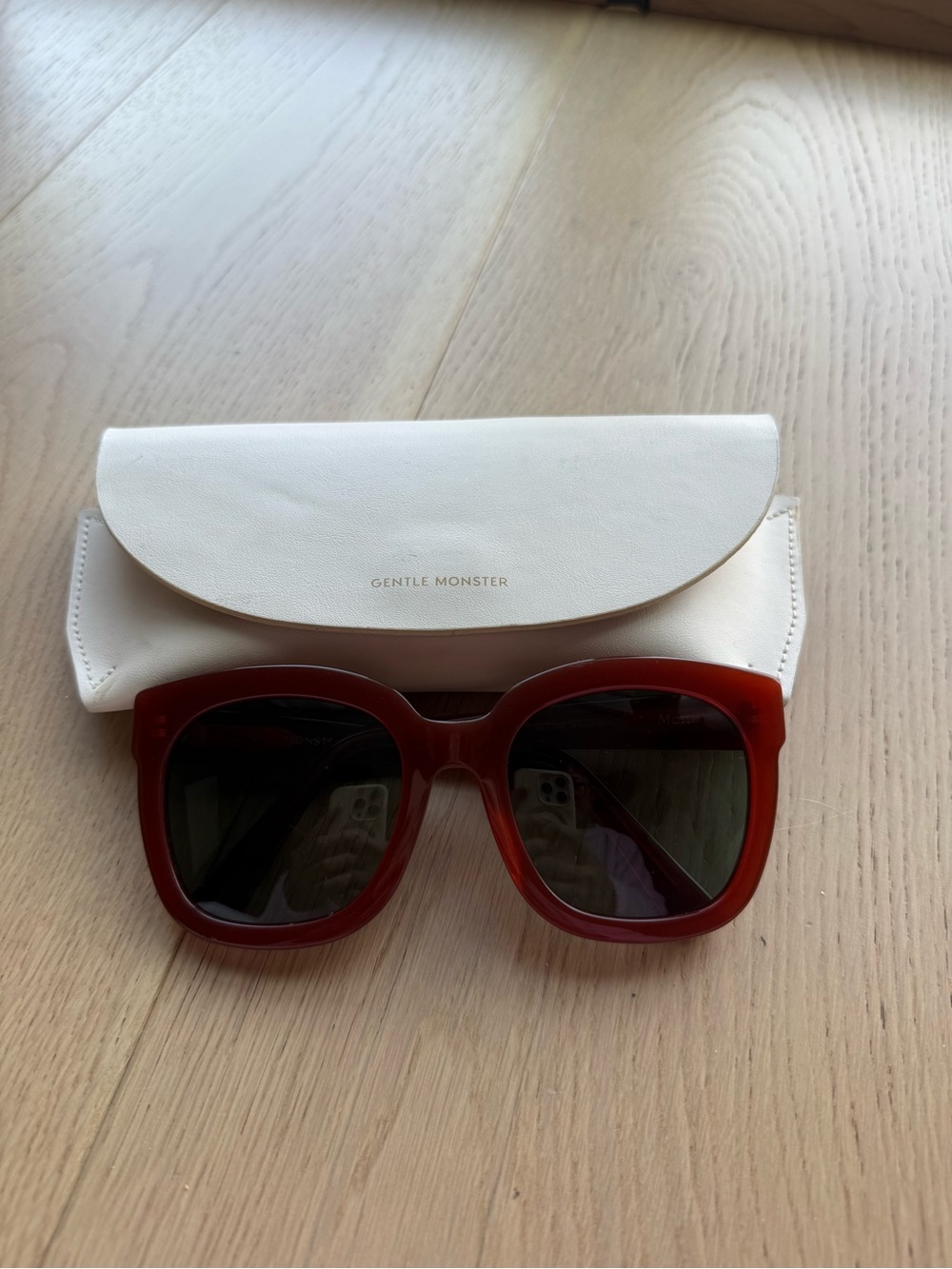 GENTLE MONSTER Matti - Women's Bold Red Square Sunglasses
